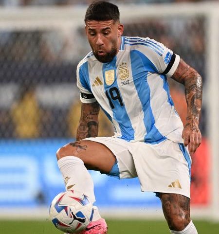 Nicolas Otamendi em ação pela Argentina na Copa América de 2024