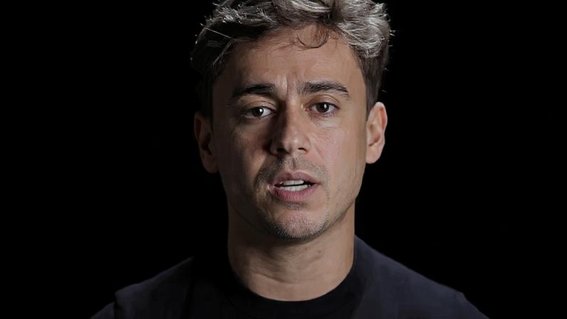 Nikolas Ferreira publicou comentário sobre vídeo em que Janja observa Lula abraçar e tirar foto com apoiadora; juiz negou pedido para apagar o post
