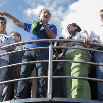 Quem é a direita e quem toma as decisões por ela?