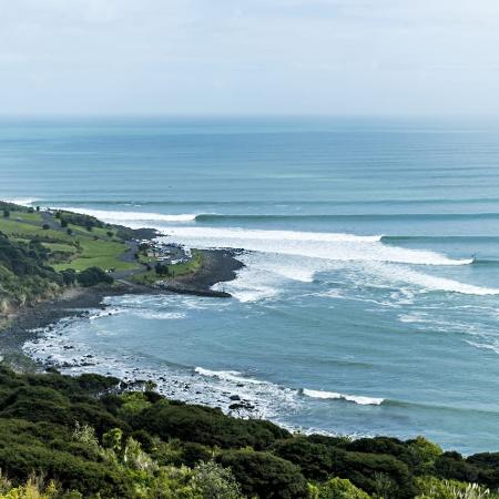 Raglan estreia no Mundial da WSL em 2026