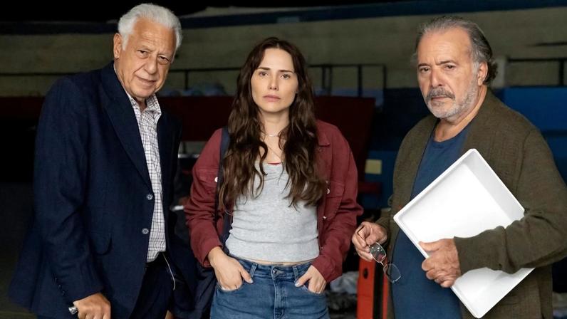 Arthur (Antonio Fagundes), Adriana (Leticia Colin) e Otoniel (Tony Ramos), personagens de 'Quem Ama Cuida'