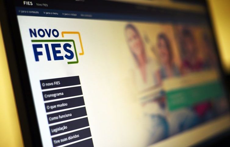Fies — Foto: Marcello Casal Jr/ Agência Brasil