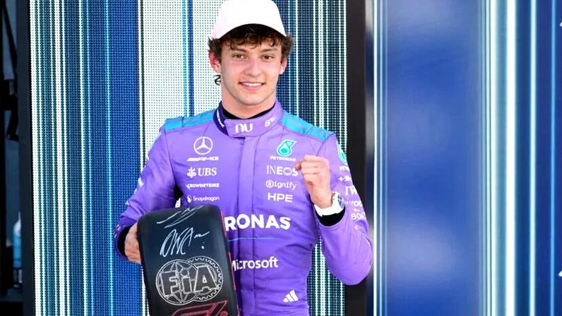 Andrea Kimi Antonelli celebra a vitória no GP de Miami, confirmando o protagonismo entre a nova geração da Fórmula 1