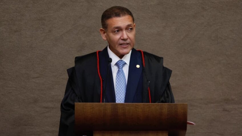Na imagem, ministro Nunes Marques em posse como presidente do TSE (Tribunal Superior Eleitoral)