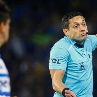 Conmebol divulga áudios do VAR em lances polêmicos de Boca e Cruzeiro