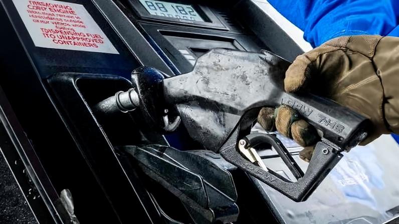 Indefinição sobre guerra no Irã mexe com preços do petróleo