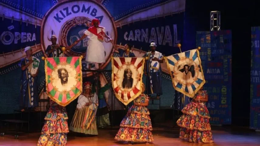 O espetáculo que transforma a história do samba em uma experiência emocionante chega a São Paulo