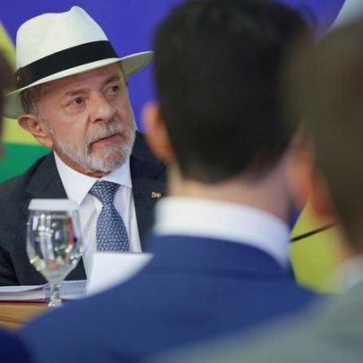 Lula veta projeto que reconhece estágio como experiência profissional