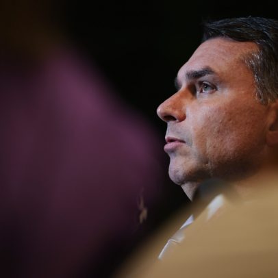 Flávio critica Moraes por suspensão da Lei da Dosimetria, chama de canetada