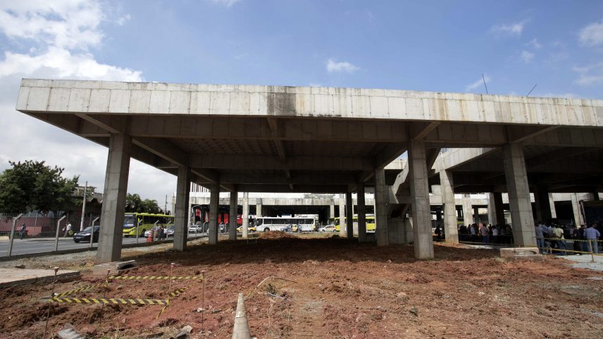 A discussão sobre investimento em infraestrutura não pode ser dissociada do debate macroeconômico, diz o articulista