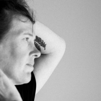Ombro congelado pode estar ligado à menopausa, indicam estudos