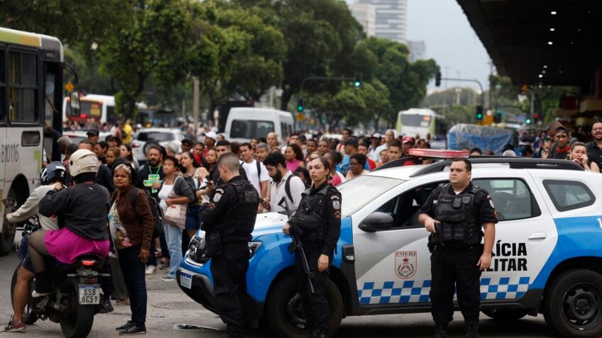 41,2% dos brasileiros dizem conviver com o crime organizado