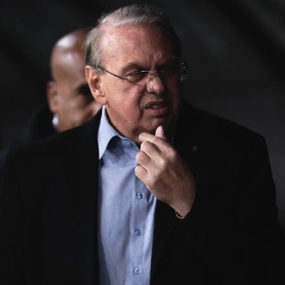 Corinthians atrasa salários de elenco e comissão técnica