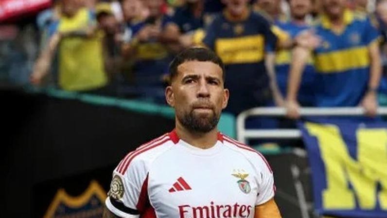 Nicolás Otamendi durante o jogo entre Benfica e Boca Juniors pelo Mundial de Clubes