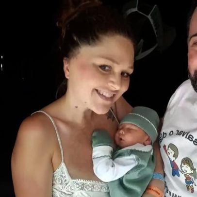 Mãe do menino morto em ataque a creche SC emociona-se com nascimento do filho