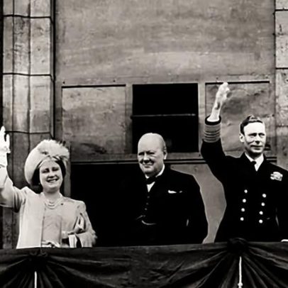 Noite secreta da Rainha Elizabeth II em VE Day é revelada