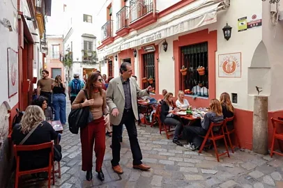 Chef José Andrés ensina a saborear tapas como um espanhol