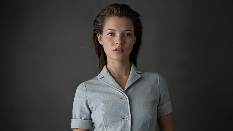 Novo biopic revela segredos da enigmática supermodelo Kate Moss