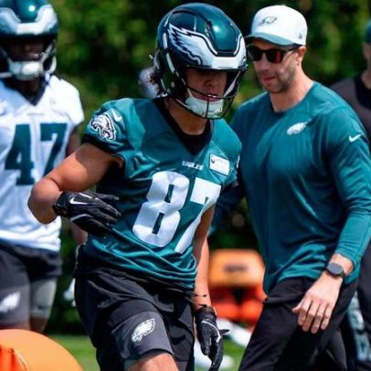 Eagles contratam tight end Eli Stowers, rookie da 2ª rodada