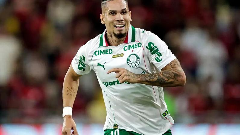 Paulinho (Palmeiras) celebrando seu gol contra o Flamengo, no dia 23.05.2026.