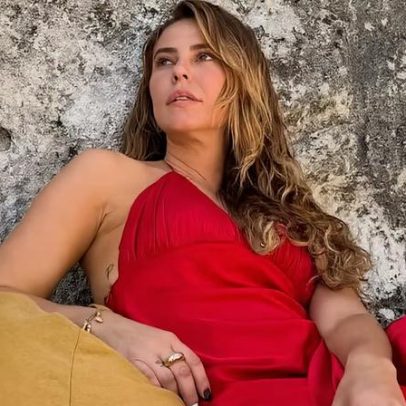 Paolla Oliveira surge em vestido vermelho durante viagem pela Itália