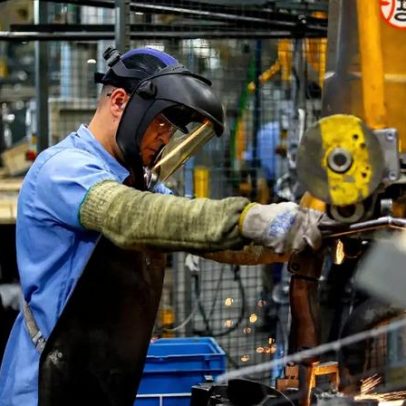 Fim da escala 6×1 avança e indústria aponta produtividade como palavra-chave