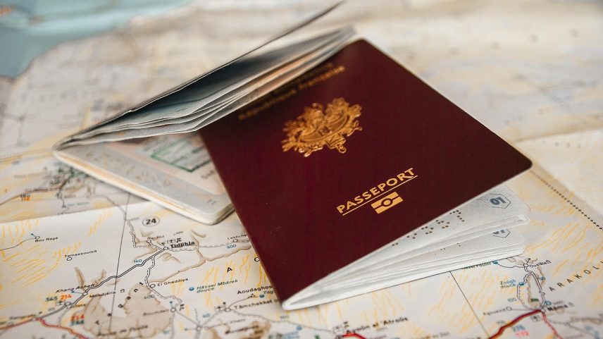 Passaporte italiano (Imagem: Jacqueline Macou/Pixabay)