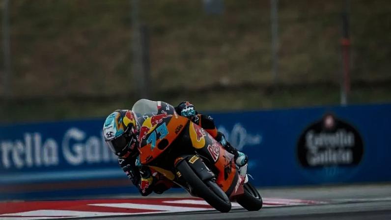 Argentino crava primeira pole na temporada.