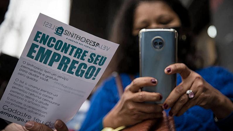 Número de pessoas em busca de emprego há dois anos ou mais recuou no primeiro trimestre deste ano ante mesmo período de 2025