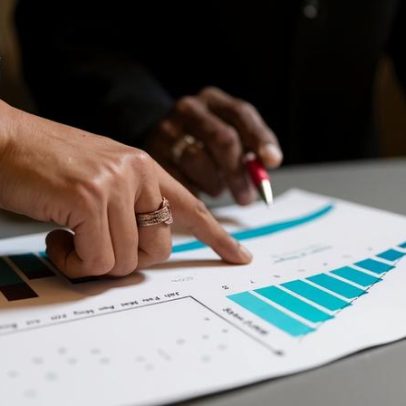 Indicador de Incerteza Econômica recua em maio após alta de dois meses, diz FGV