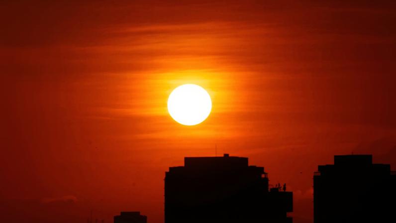 Centro-oeste tem calor e chuvas irregulares no MT e MS. GO e DF seguem com o tempo mais quente e seco.