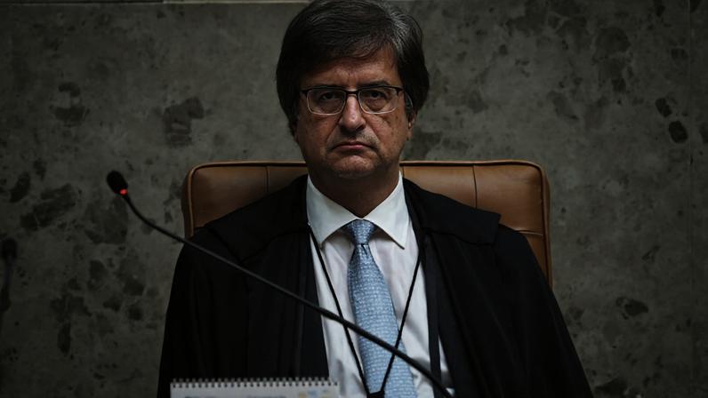 PGR defende impedir lei do DF para socorrer BRB