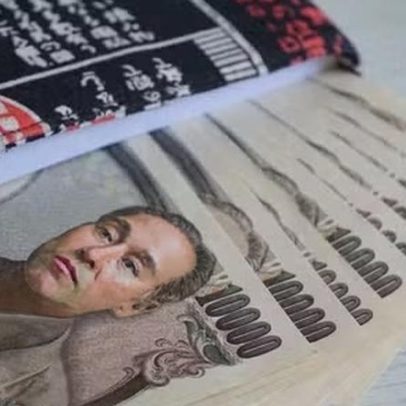 Iene sobe após Japão sinalizar nova intervenção no mercado