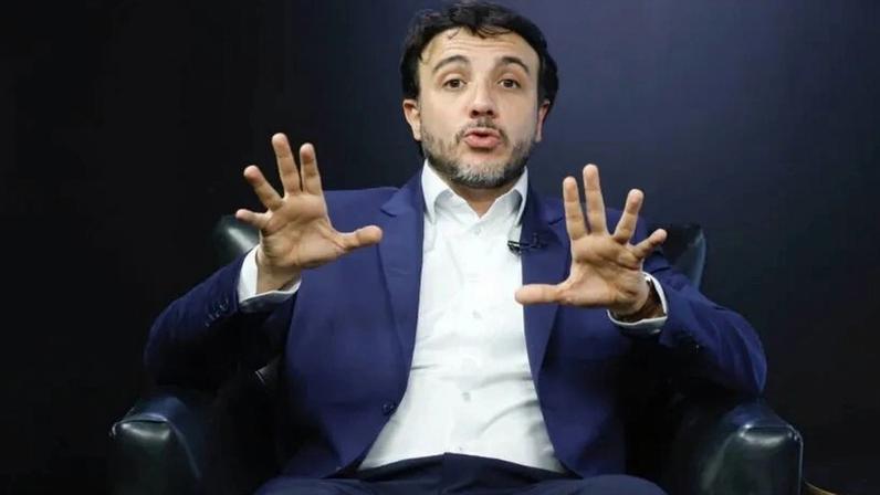 Renan Santos (Missão) disse que só passaria a considerar a relação entre os conteúdos "red pills" e crimes contra mulheres caso houvesse comprovação concreta