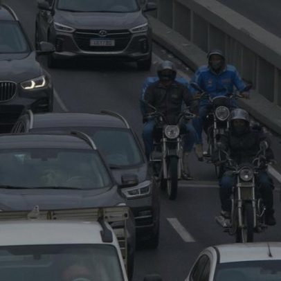 Trabalhadores por conta própria têm as maiores jornadas de trabalho no país