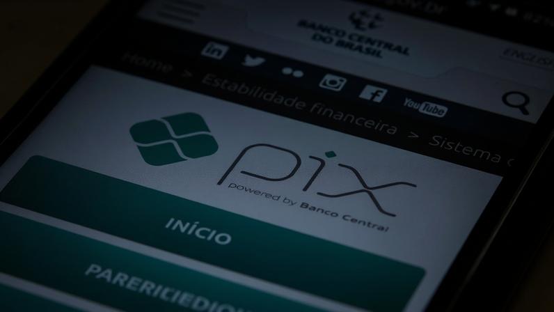 Pix atinge 42% dos pagamentos online no Brasil
