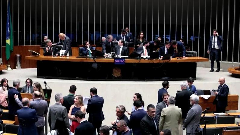 Plenário da Câmara em 20 de maio de 2026