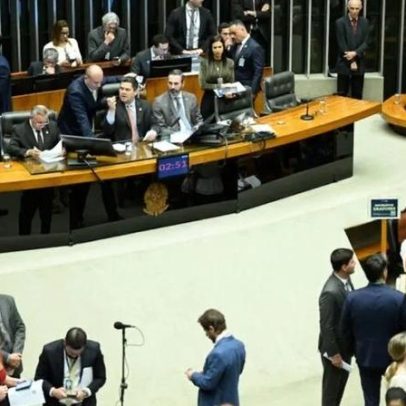 Câmara vota redução de imposto sobre combustíveis