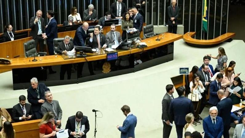Projeto é de autoria de Paulo Pimenta; na foto, Plenário da Câmara