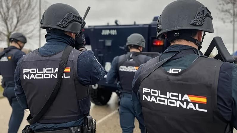 Agentes da Polícia Nacional da Espanha