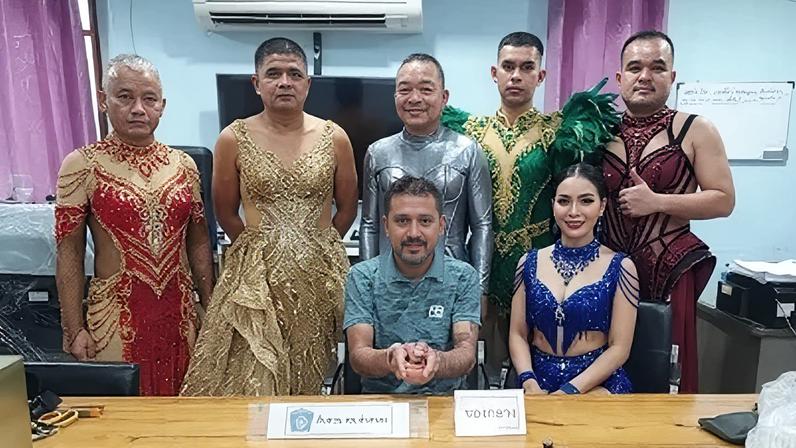 Policiais da Tailândia se fantasiam de dançarinas para prender suspeito