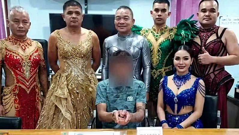 Policiais se disfarçam de drag queens para prender suspeito de crime na Tailândia
