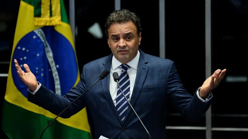 Aecio Neves avalia concorrer ao Planalto em 2026