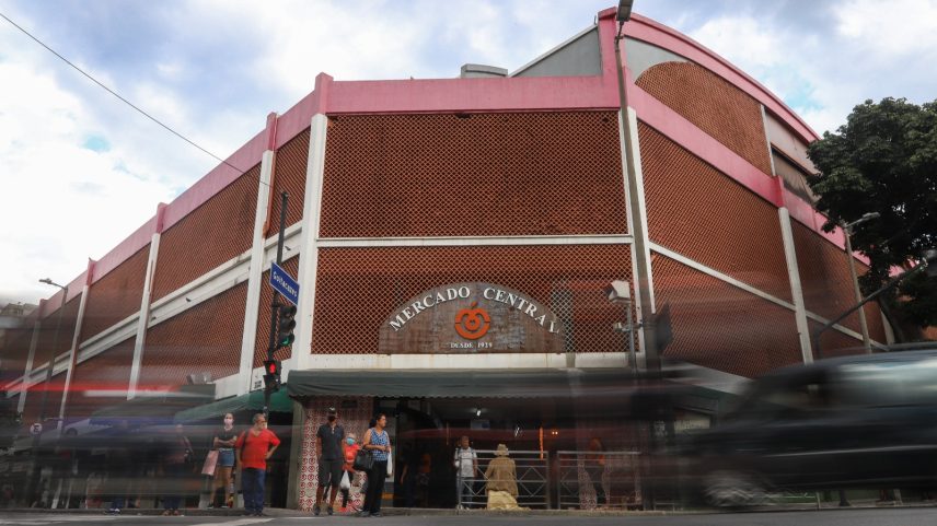 Um dos principais centros gastronômicos de Belo Horizonte, o Mercado Central é parada obrigatória para os visitantes da capital mineira