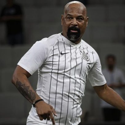 Onde está Dinei, ex-atacante do Corinthians?