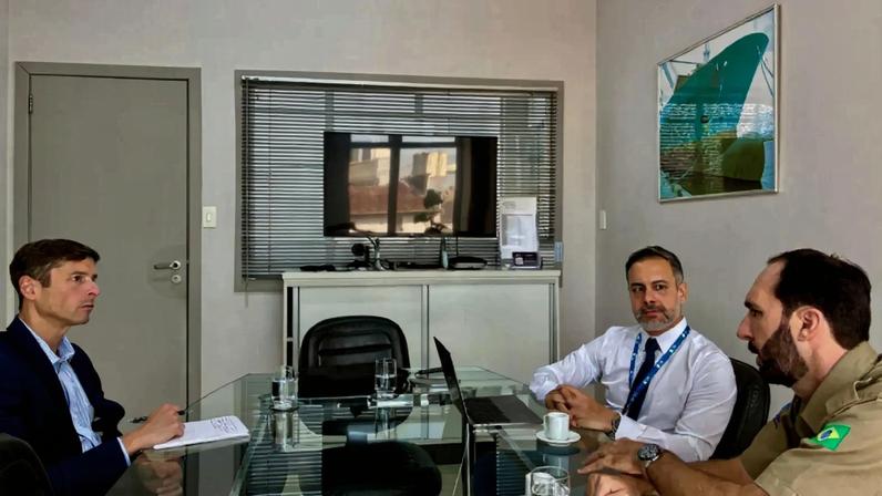 Representante do Consulado-Geral dos Estados Unidos no Brasil visitou o Porto de Itajaí e conheceu a operação do terminal catarinense. (Foto: Divulgação/Porto de Itajaí)