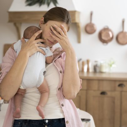 Solidão das mães aumenta aos 5 meses de bebê, aponta estudo