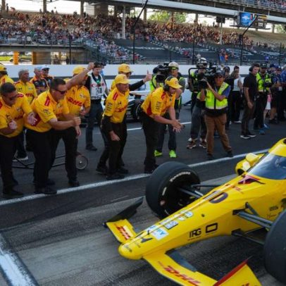 Palou conquista pole no Indy 500; Collet é 10º e Castroneves 15º