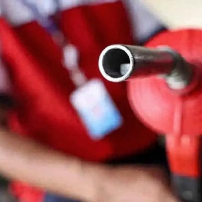 Petrobras eleva preço da gasolina em 0,48 real por litro