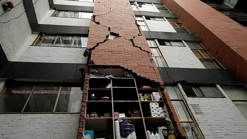 Prédio afetado por terremoto em 2017 na Cidade do México